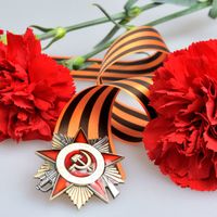Уважаемые покупатели, 9 мая магазины Hair Boutique работают по изменённому графику.