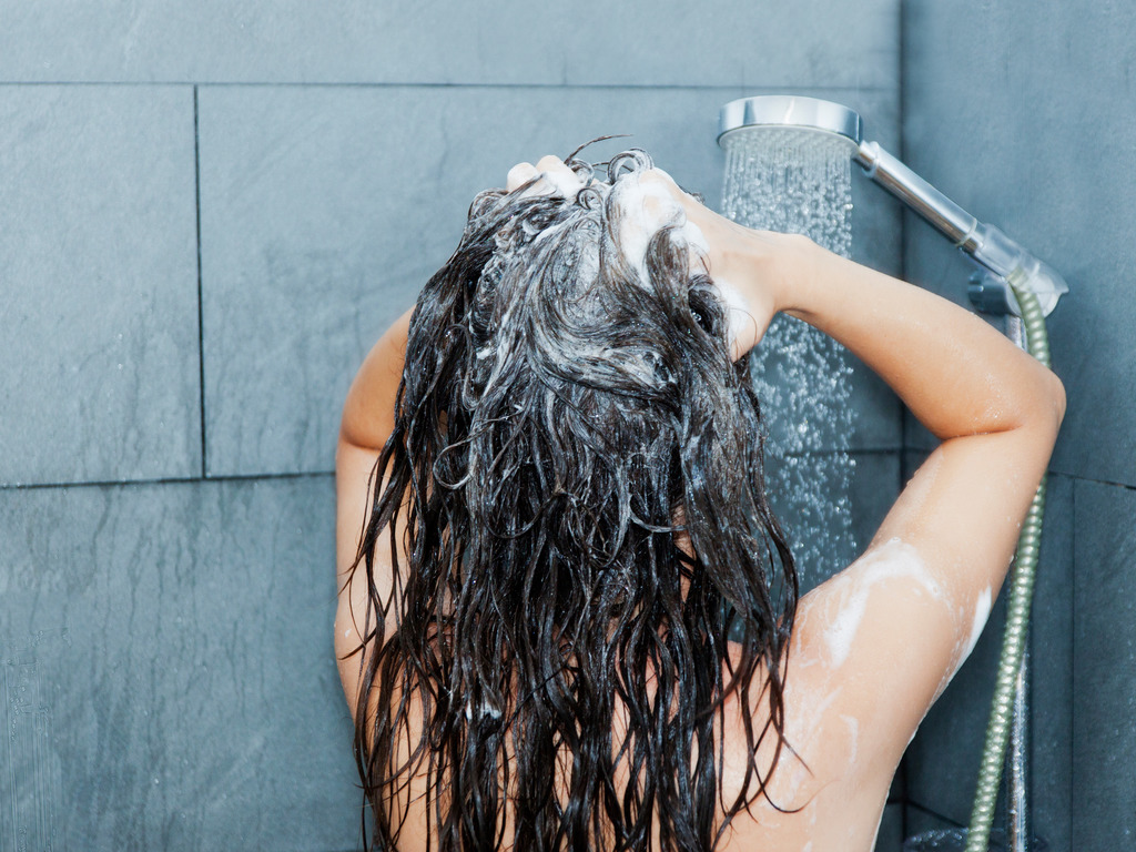 Как очистить волосы от загрязнений